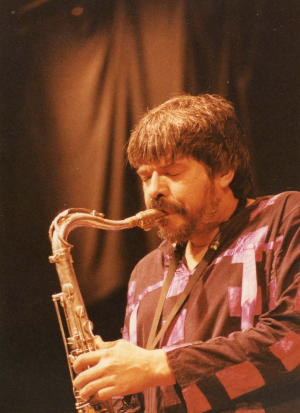 Main Artist Image