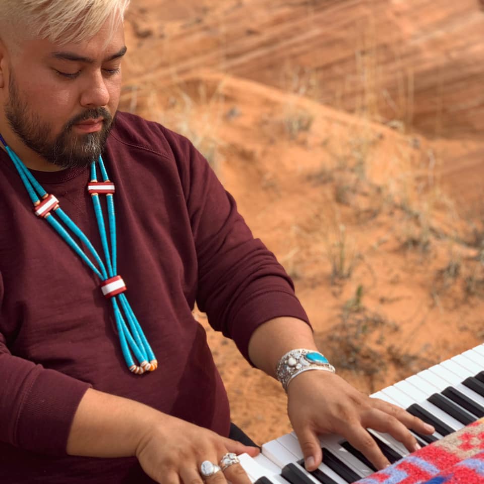 Main Artist Image