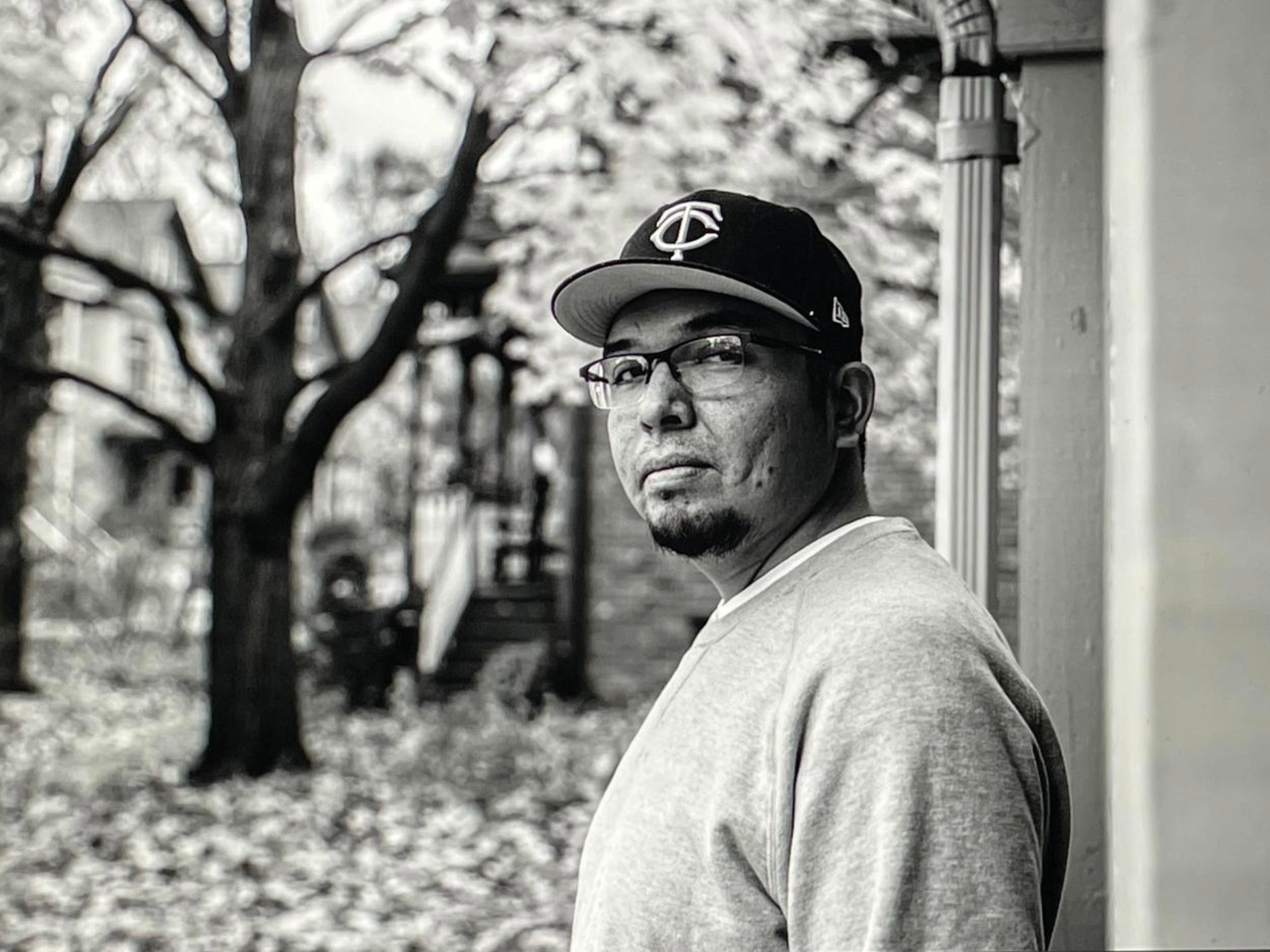 Main Artist Image