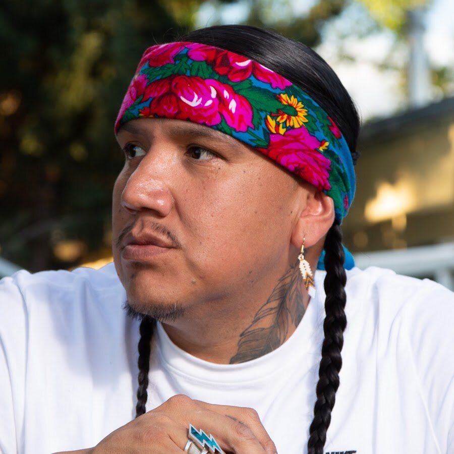 Main Artist Image